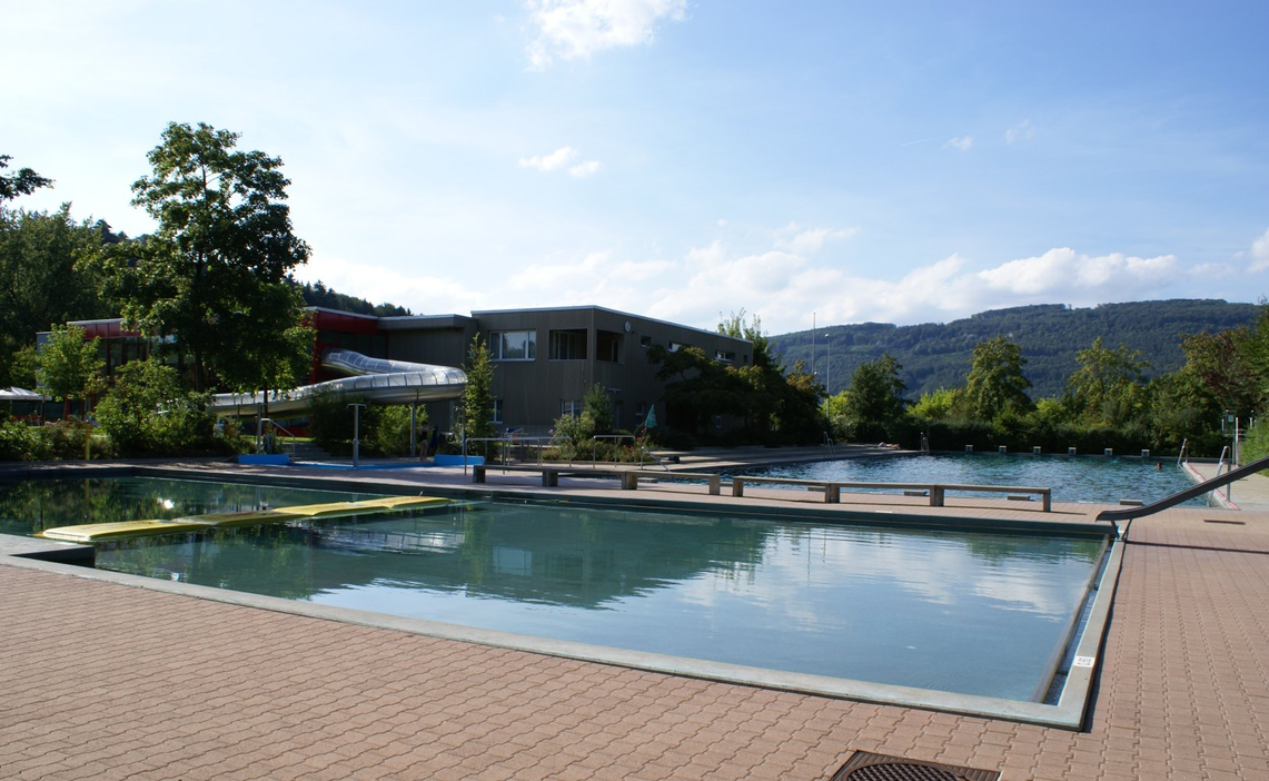 Hallen- und Freibad Rothrist