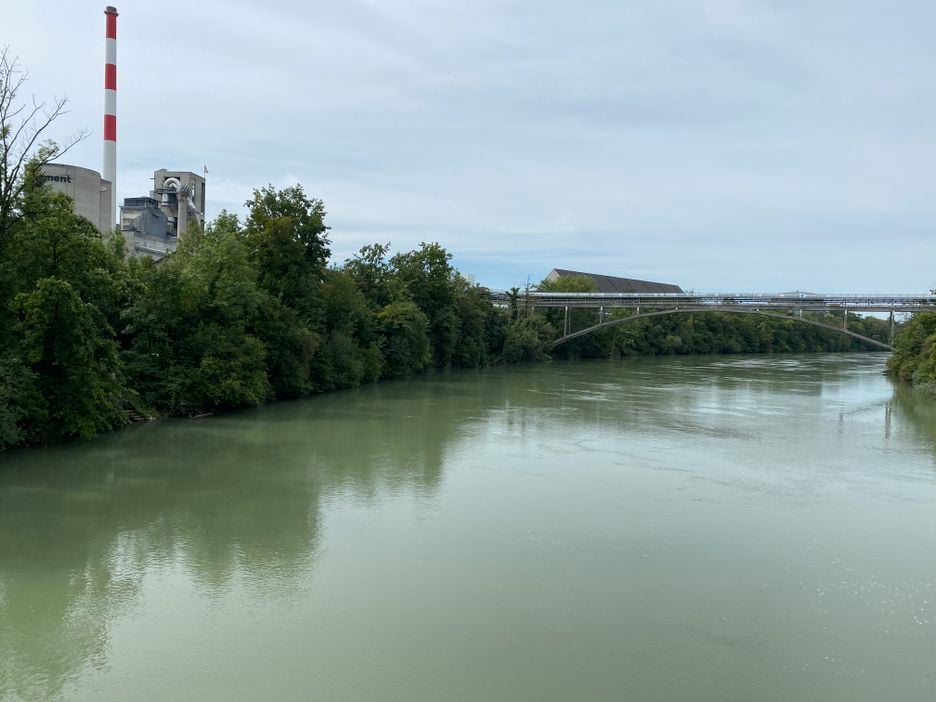 Mittagspause an oder auf der Aare Wildegg